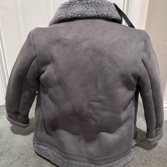 Zara Girls Faux Suede jacket with Fur Trimming -NWT! - Picture 4 of 4